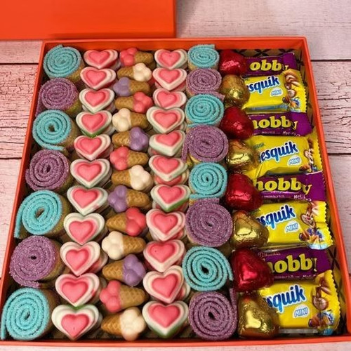 پک هدیه پاستیل و شکلات